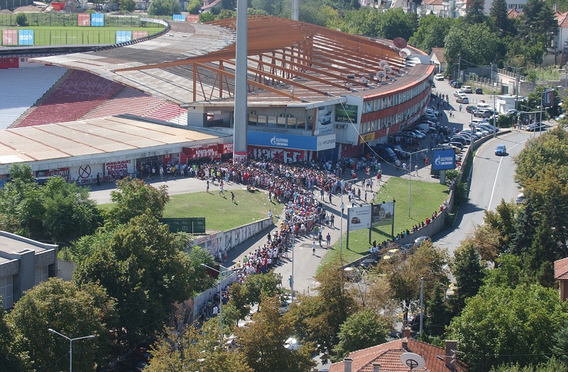 Звезда упозорила навијаче: Чувајте се фалсификованих карата за Келн